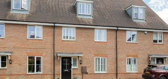 4 bedroom terraced house for sale