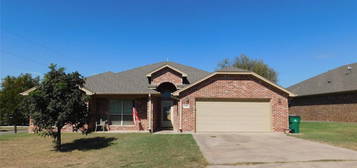 1501 Christi Ln, Graham, TX 76450