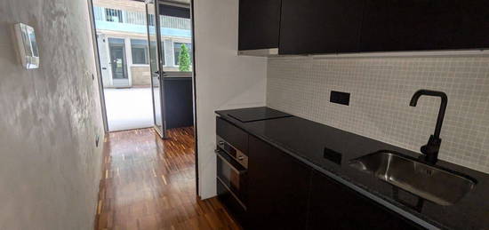 Arrendamento de Apartamento T1  na rua Arquitecto Lobão Vital, 6