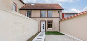 A VENDRE - Maison entièrement rénovée à CORMONTREUIL