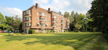 Flat to rent in Grange Court, Cambridge CB3