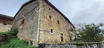 Casa en calle Real en Valdegovía