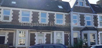 5 bedroom terraced house