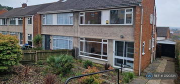 3 bedroom semi-detached house