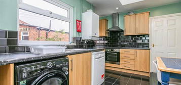 3 bedroom flat to rent