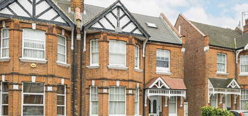 Flat for sale in Brondesbury Park, London NW2