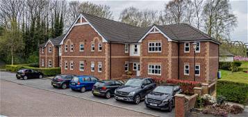Flat to rent in Glastonbury Mews, Stockton Heath, Warrington WA4