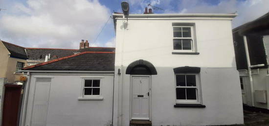 1 bedroom detached house