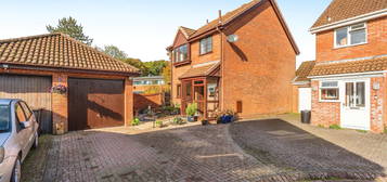 4 bed detached house for sale