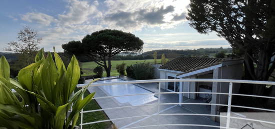 FOULAYRONNES : Villa 4 pièces avec vue dominante, piscine