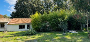 Maison entre forêt et océan