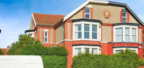 6 bedroom semi-detached house for sale