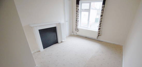 Maisonette to rent in Hewitt Avenue, Coventry CV6