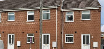 Terraced house to rent in Potters Close, Bourne PE10