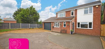 Detached house for sale in Orwell Close, Raunds, Northamptonshire NN9