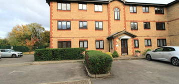 1 bedroom ground floor flat for sale