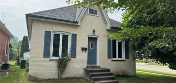34 Brunswick St, Brantford, ON N3T 1G1