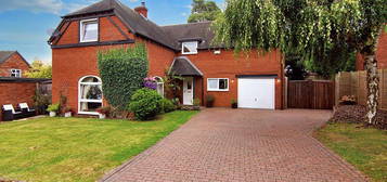 4 bed detached house for sale