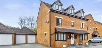 6 bedroom detached house for sale