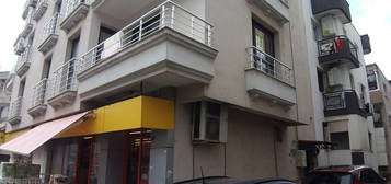 zmir Buca irinyer//cievleri/Fevziakmak Caddesinde//175m2 3+1//10yllk//Ful Eyal Daire