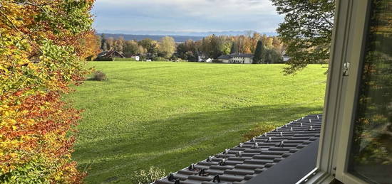 Traumapartment mit Bergblick und EBK in Pöcking