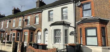 4 bedroom terraced house