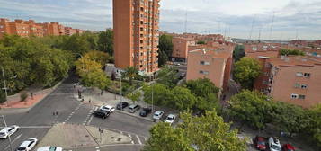 Alquiler de Piso en avenida de Pablo Neruda