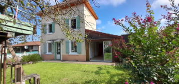 Maison  à vendre, 6 pièces, 3 chambres, 110 m²