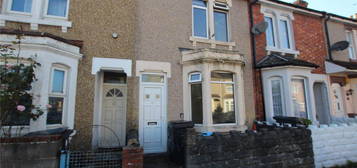 Terraced house to rent in Ponting Street, Swindon, Wiltshire SN1