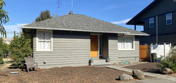 309 W 11th St Unit A, The Dalles, OR 97058