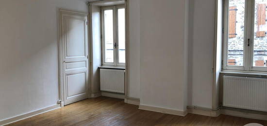 Location appartement 3 pièces 74 m²