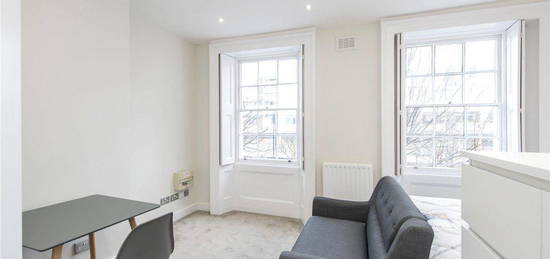 Studio to rent in Notting Hill Gate, London W11