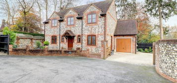 3 bed detached house for sale