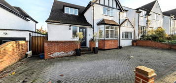 Detached house for sale in Nightingale Road, Bushey, Hertfordshire WD23