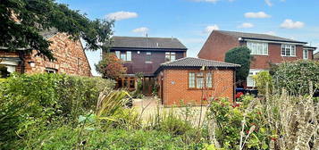 5 bed detached house for sale