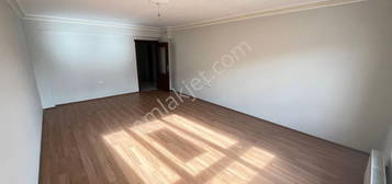 MLK EMLAK OFSNDEN ORTA KATTA 3+1 130 M2 ASANSRL GEN KULLANILI GNEY CEPHE KRALIK DARE !!!