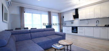 Aleja Rzeczypospolitej 27B Apartament 3 Pok 70 M2