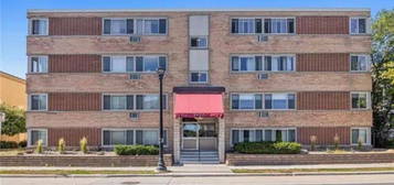 3120 Hennepin Ave UNIT 106, Minneapolis, MN 55408