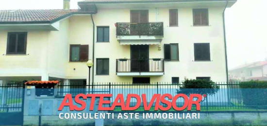 Appartamento all'asta in via Ugo Foscolo, 1