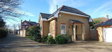 3 bedroom detached house to rent