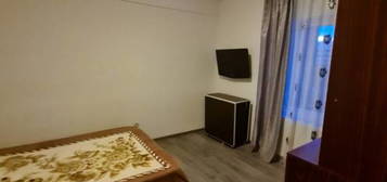 Inchiriez apartament 2 camere