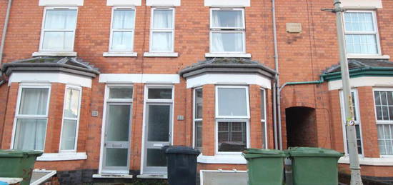 5 bedroom terraced house