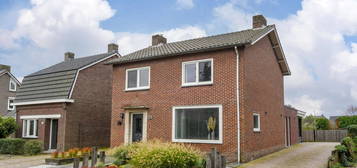 Pastoor Knippenberghstraat 28