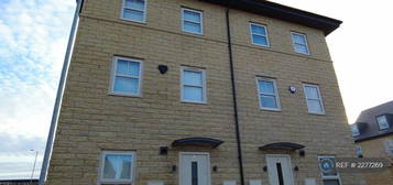 2 bedroom semi-detached house