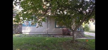 250 Goetz St, Saginaw, MI 48602