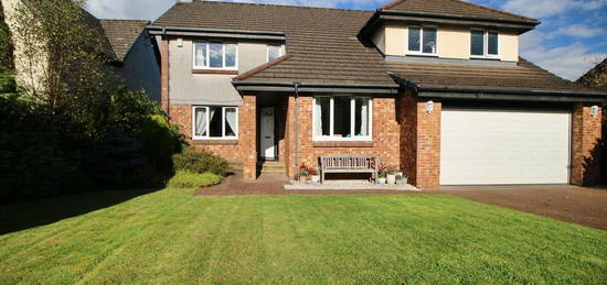 5 bed detached house for sale