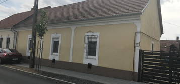 Belváros, Körmend, ingatlan, eladó, lakás, 70 m2
