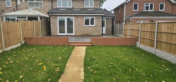 3 bedroom semi-detached house