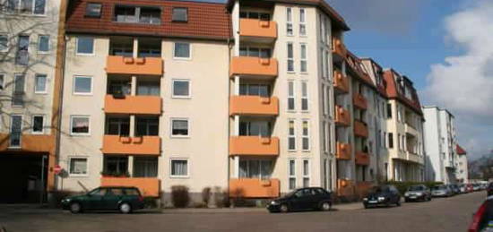 Modernes 1,5 Zimmer-Apartment mit Einbauküche und Balkon in Uni-Nähe zu vermieten