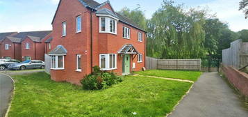 3 bedroom detached house